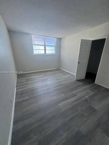 3901 S Ocean Drive 10X, Hollywood, FL 33019