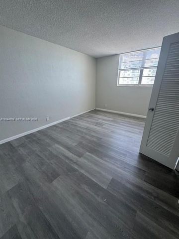 3901 S Ocean Drive 10X, Hollywood, FL 33019