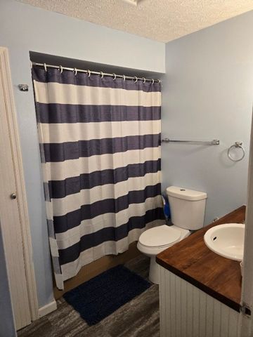 4871 County Line Rd, Scott Twp, PA 16101