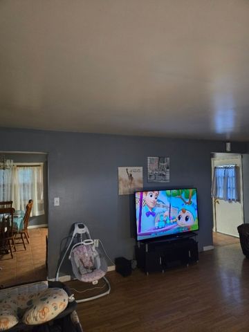 4871 County Line Rd, Scott Twp, PA 16101