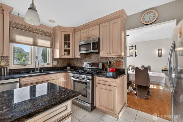 22 brandywine Drive, Matawan, NJ 07747