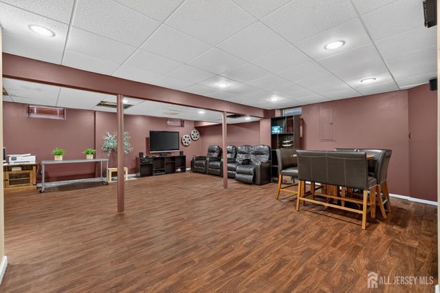 22 brandywine Drive, Matawan, NJ 07747