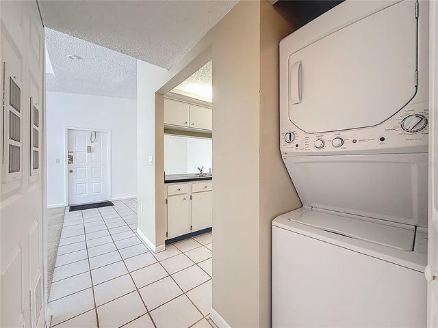 1372 PINE RIDGE CIRCLE E H3, Tarpon Springs, FL 34688