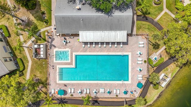 1372 PINE RIDGE CIRCLE E H3, Tarpon Springs, FL 34688