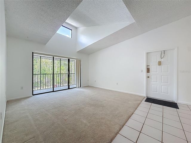 1372 PINE RIDGE CIRCLE E H3, Tarpon Springs, FL 34688