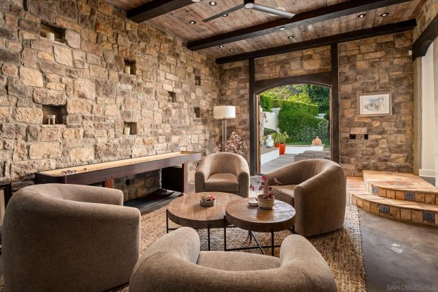 6171 Avenida Del Duque, Rancho Santa Fe, CA 92067