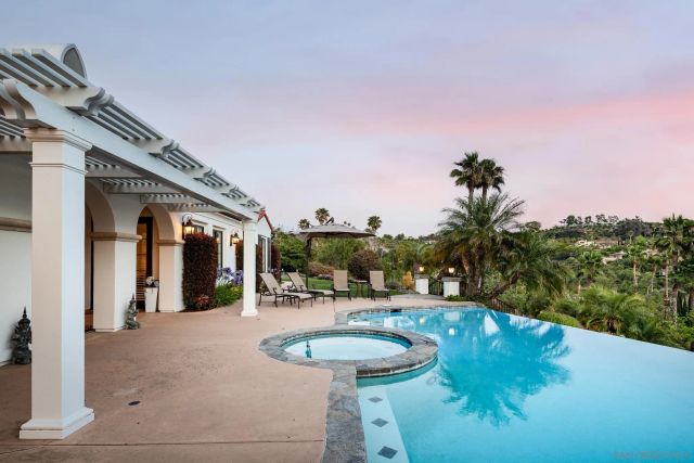 6171 Avenida Del Duque, Rancho Santa Fe, CA 92067