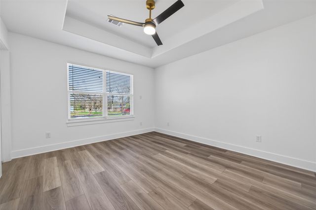 512 W Jefferson Street, Brenham, TX 77833