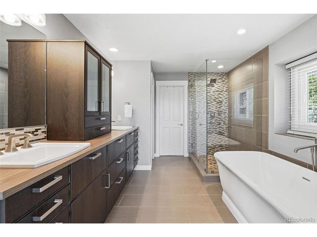 990 Glen Oaks Ave, Castle Pines, CO 80108