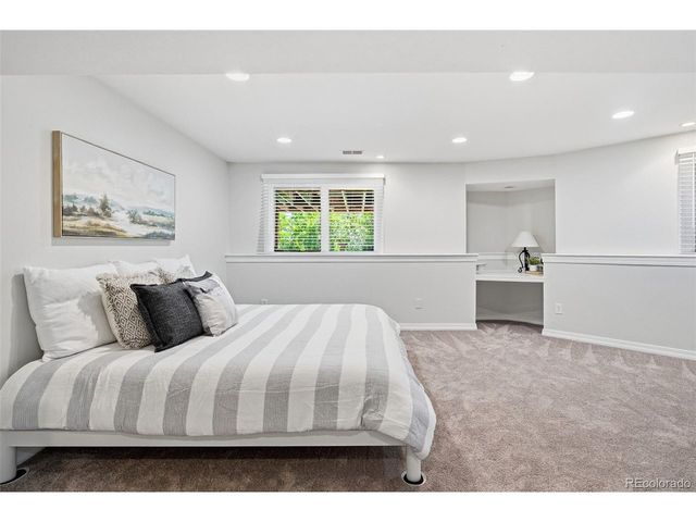 990 Glen Oaks Ave, Castle Pines, CO 80108
