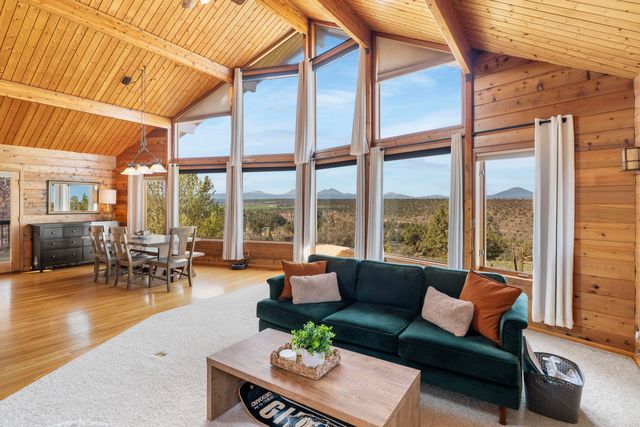 10127 SW Shad Road, Terrebonne, OR 97760