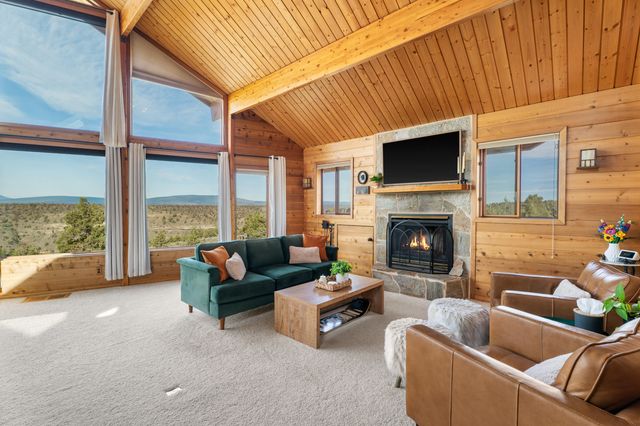 10127 SW Shad Road, Terrebonne, OR 97760