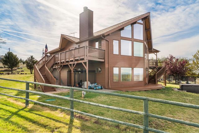 10127 SW Shad Road, Terrebonne, OR 97760