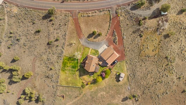 10127 SW Shad Road, Terrebonne, OR 97760