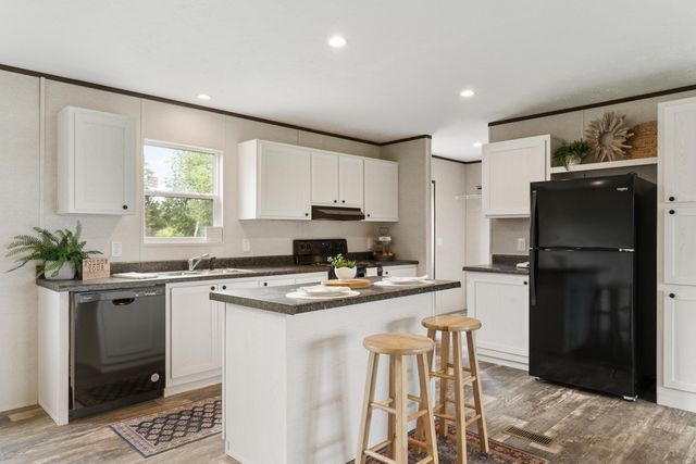 322 Cut Off Road, Orangeburg, SC 29115