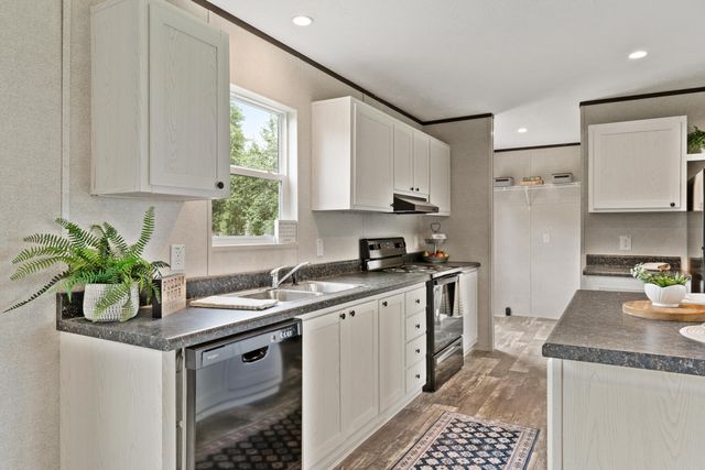 322 Cut Off Road, Orangeburg, SC 29115