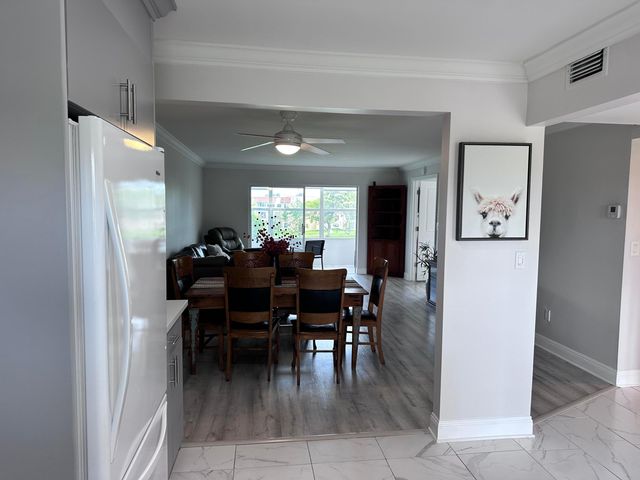 9300 Sunrise Lakes Boulevard 309, Sunrise, FL 33322