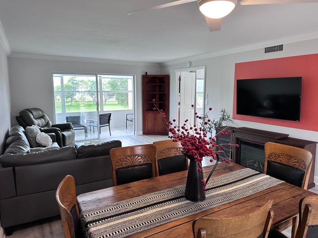9300 Sunrise Lakes Boulevard 309, Sunrise, FL 33322