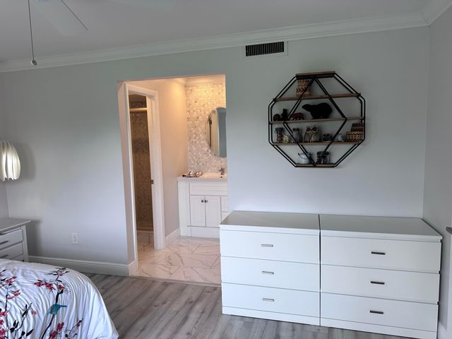 9300 Sunrise Lakes Boulevard 309, Sunrise, FL 33322