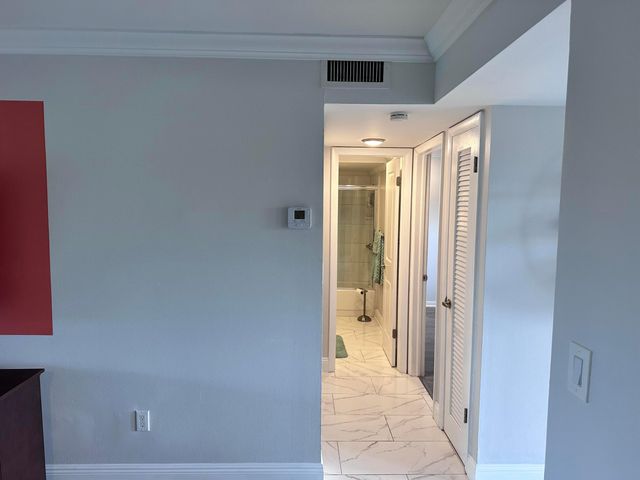 9300 Sunrise Lakes Boulevard 309, Sunrise, FL 33322