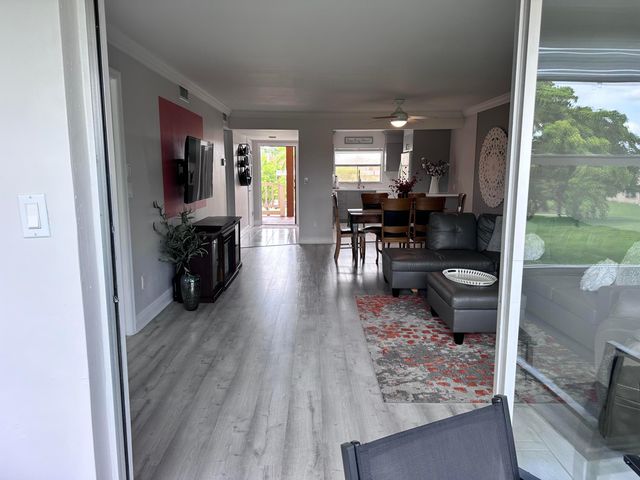 9300 Sunrise Lakes Boulevard 309, Sunrise, FL 33322