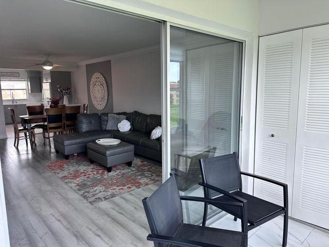 9300 Sunrise Lakes Boulevard 309, Sunrise, FL 33322