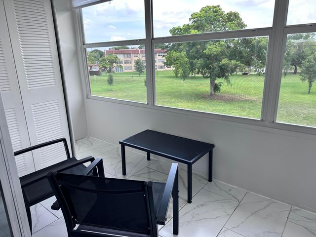 9300 Sunrise Lakes Boulevard 309, Sunrise, FL 33322