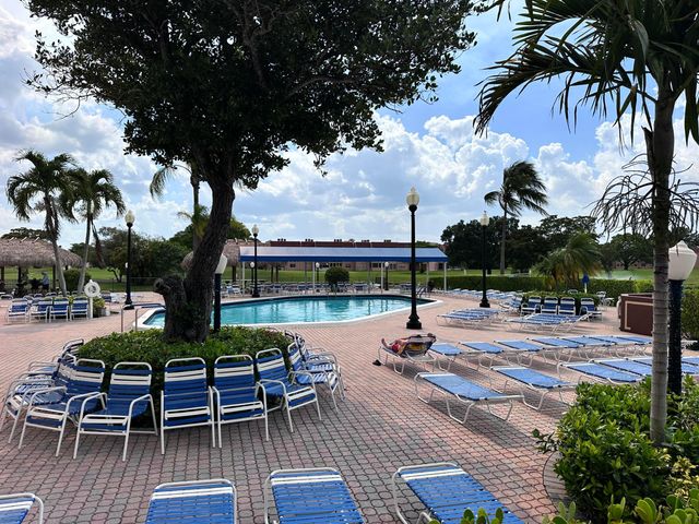 9300 Sunrise Lakes Boulevard 309, Sunrise, FL 33322