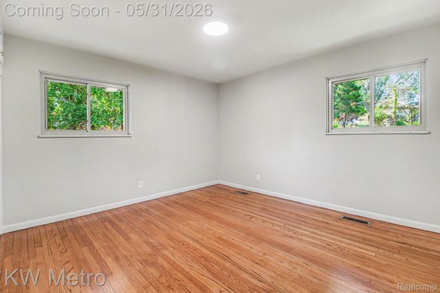 36125 Paddleford Road, Farmington Hills, MI 48331