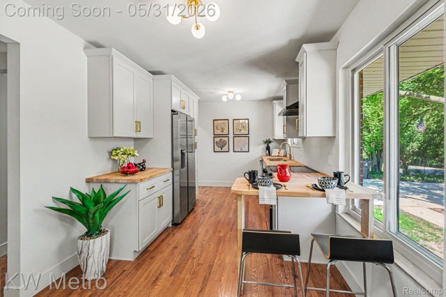 36125 Paddleford Road, Farmington Hills, MI 48331