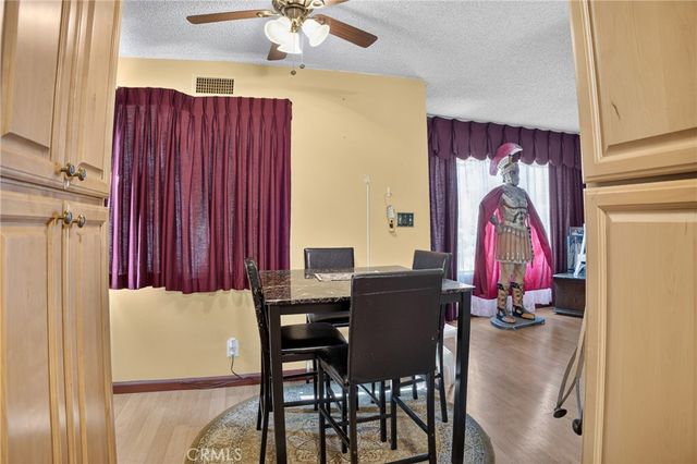 16042 Kittridge, Van Nuys, CA 91406