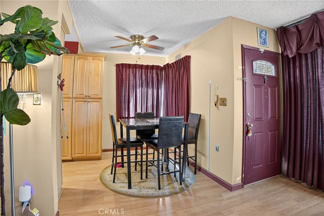 16042 Kittridge, Van Nuys, CA 91406