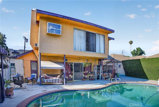 16042 Kittridge, Van Nuys, CA 91406