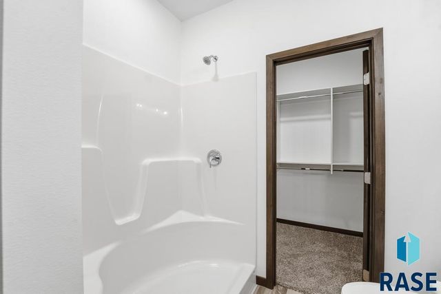 5713 W Cushman St Street, Sioux Falls, SD 57107