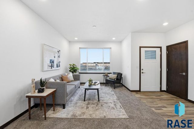 5713 W Cushman St Street, Sioux Falls, SD 57107