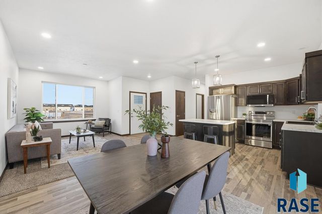 5713 W Cushman St Street, Sioux Falls, SD 57107