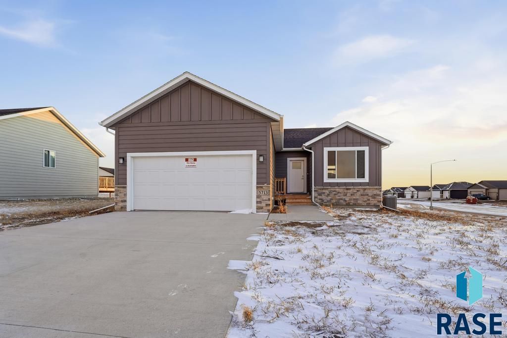5713 W Cushman St Street, Sioux Falls, SD 57107