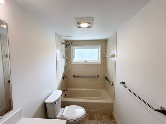 3 Franzone Drive D, Haverhill, MA 01835