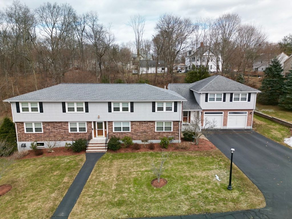 3 Franzone Drive D, Haverhill, MA 01835