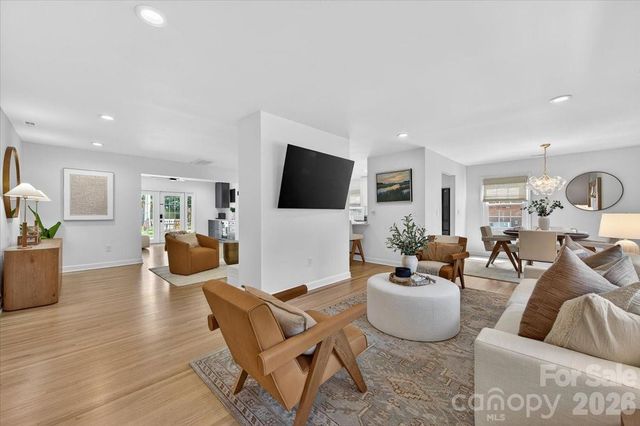 3817 Flowerfield Road, Charlotte, NC 28210