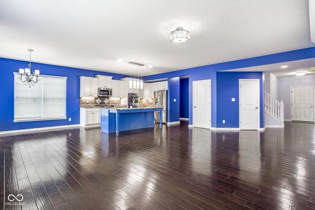 6178 Sugar Maple Drive, Zionsville, IN 46077