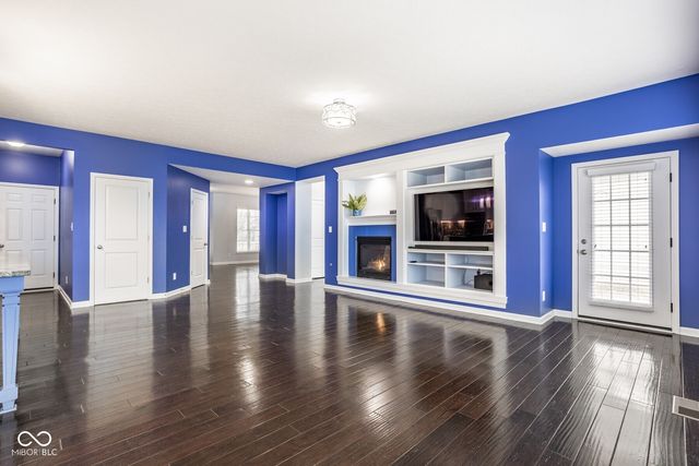 6178 Sugar Maple Drive, Zionsville, IN 46077