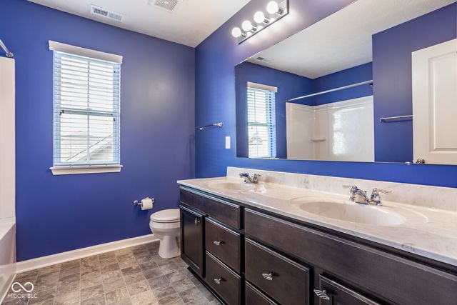 6178 Sugar Maple Drive, Zionsville, IN 46077