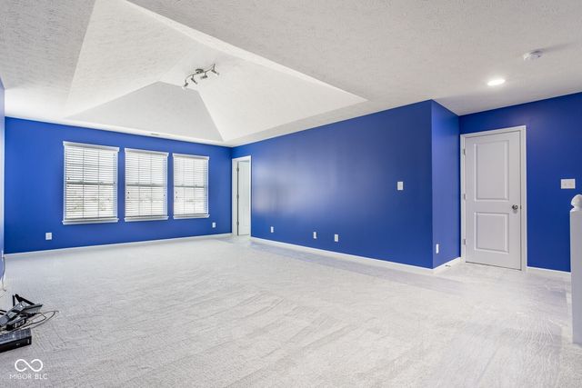 6178 Sugar Maple Drive, Zionsville, IN 46077