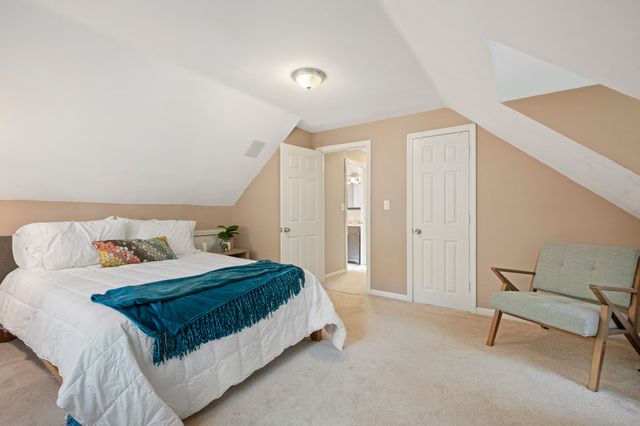 35 Pine St, Sharon, MA 02067