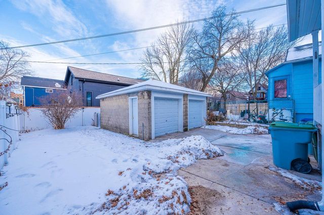 1032 S 4th STREET, Milwaukee, WI 53204