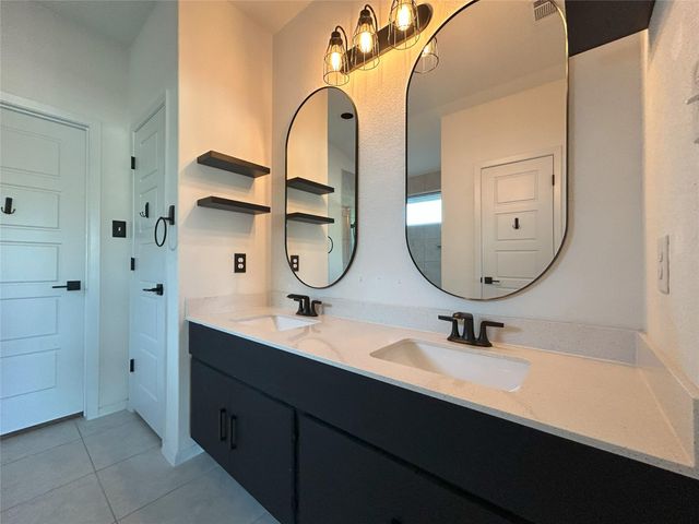 2201 Vicksburg CV, Lago Vista, TX 78645
