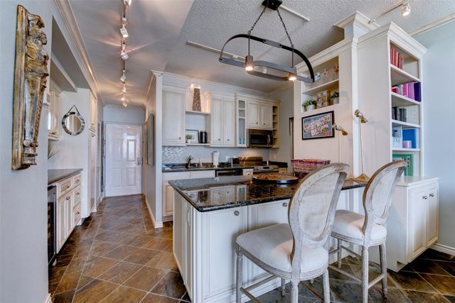 1401 E Beach Drive 1207, Galveston, TX 77550