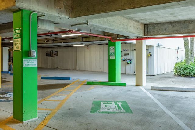 1401 E Beach Drive 1207, Galveston, TX 77550