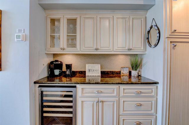 1401 E Beach Drive 1207, Galveston, TX 77550